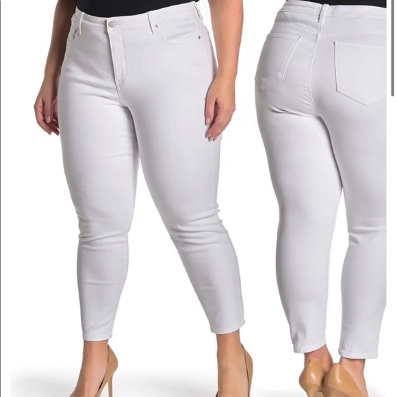 18. 🎉HP🎉. NYDJ Skinny Ankle Jeans in Optic White - Picture 2 of 12